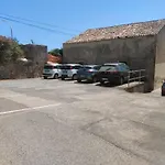 Cundari Ξενοδοχείο