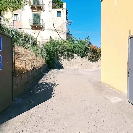 Cundari * Taormina