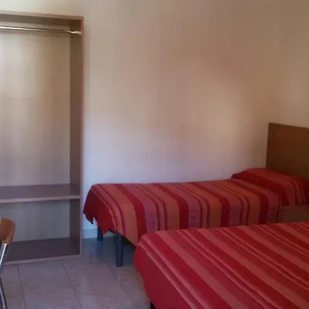 Cundari Hotel *